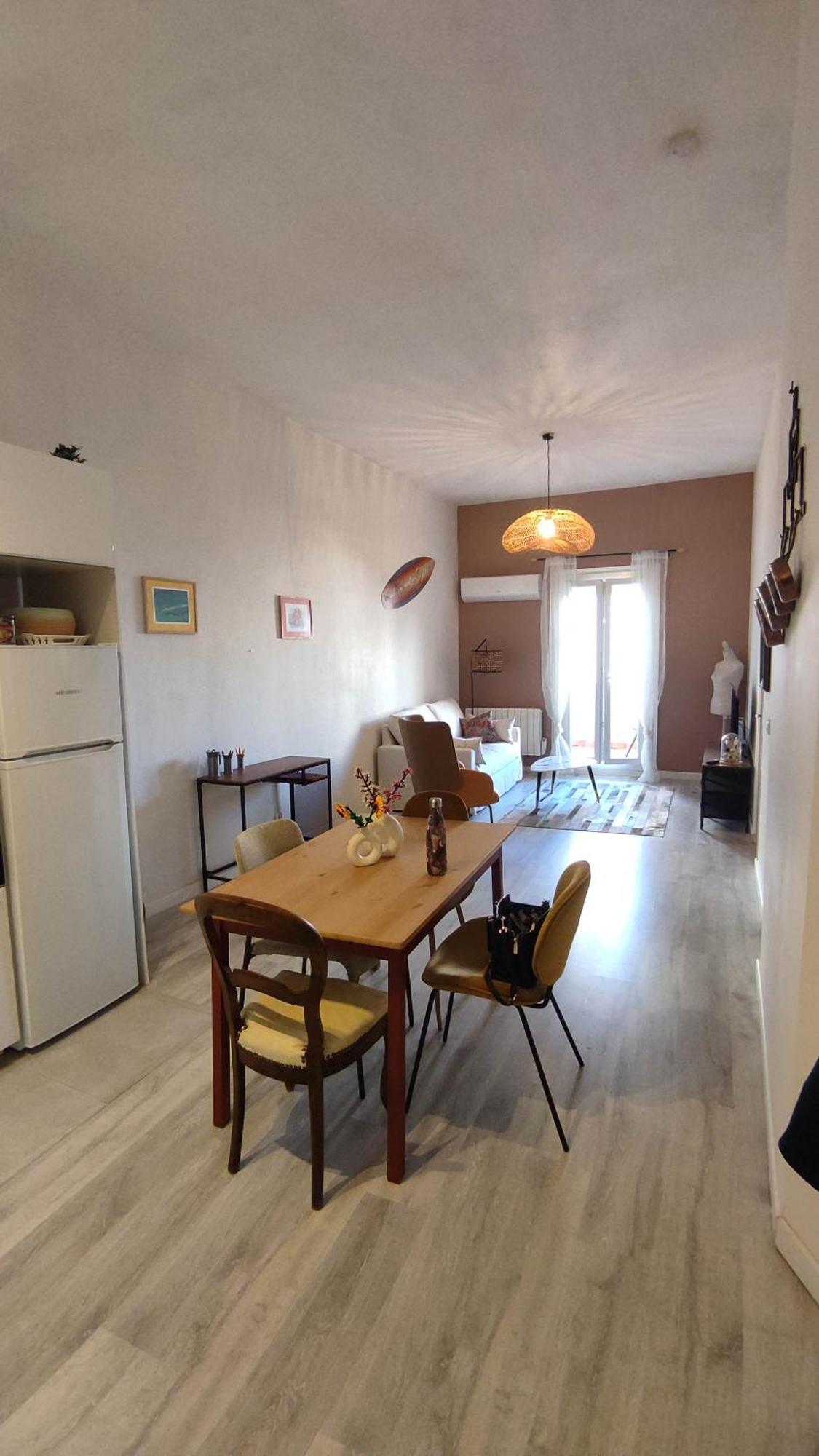 Set' En Couleurs Apartment Sete Exterior photo